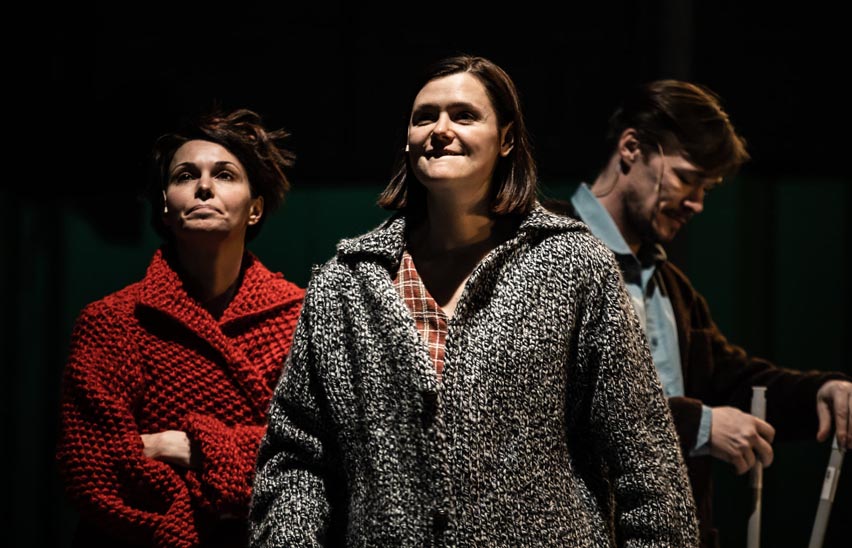 Прыг-скок, обвалился потолок