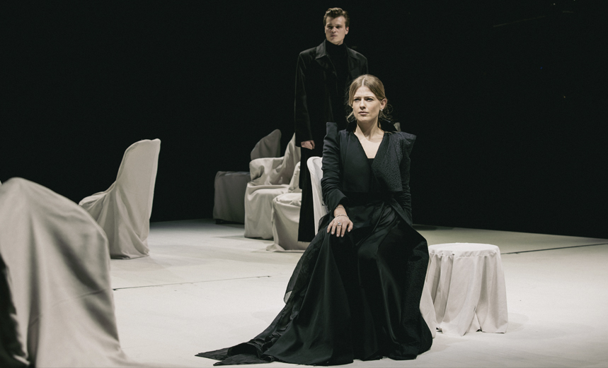 Каренина. Процесс