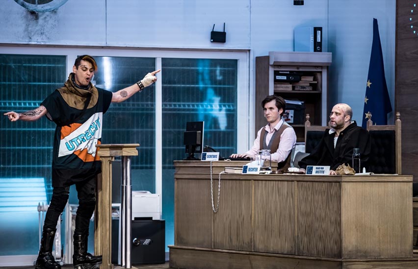 Разбитый кувшин